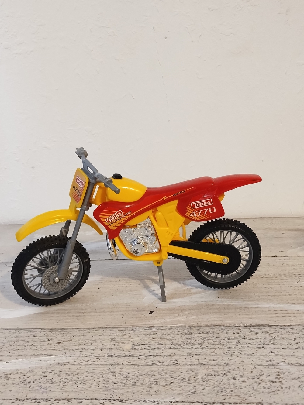 Tonka 4770 Yellow and Red Toy Dirt Bike racing toy plastic vintage